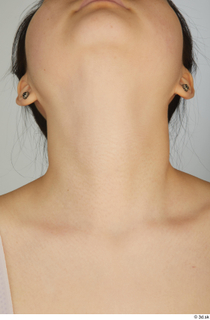 Aera neck 0001.jpg